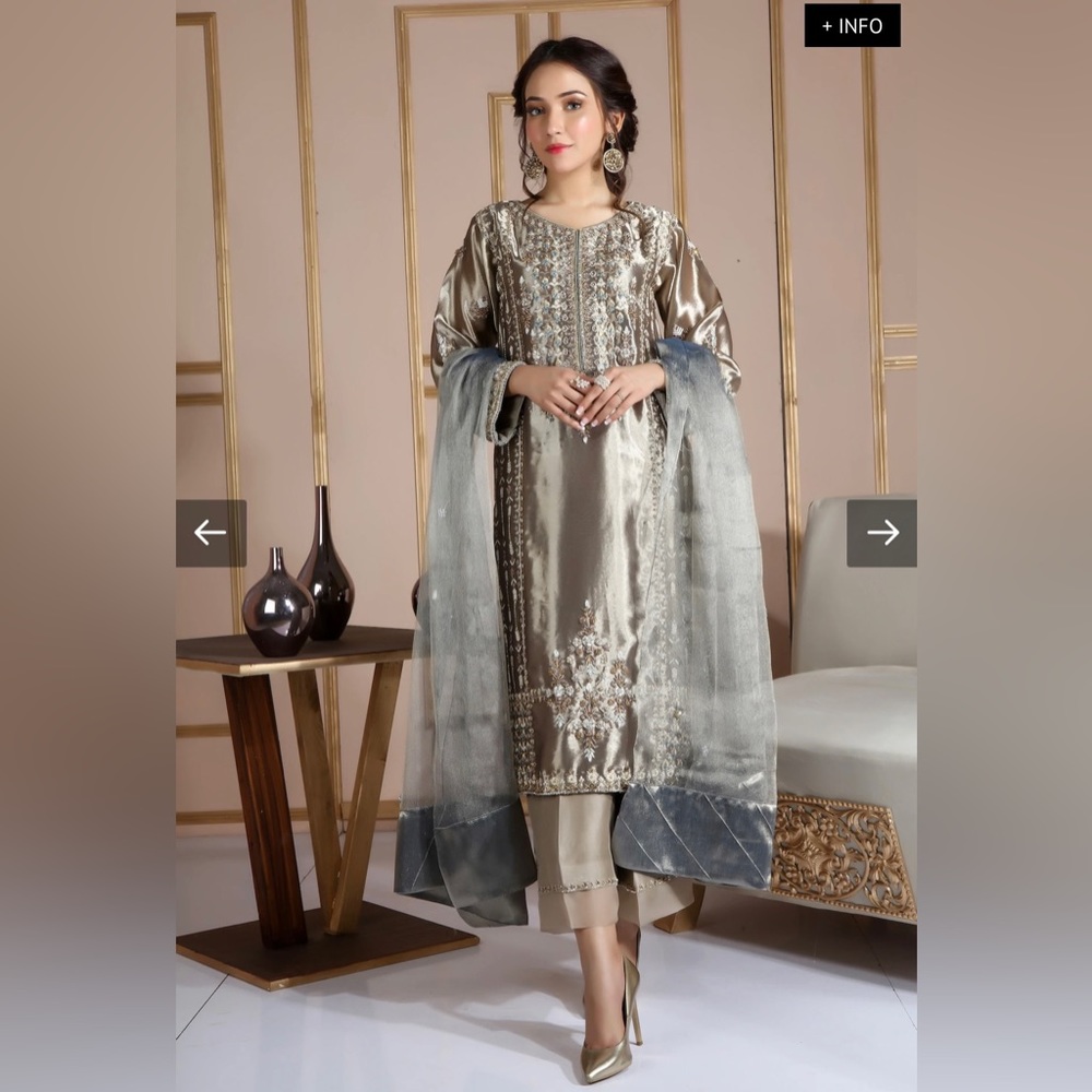 3 piece stitched suit